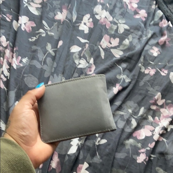 Men’s Wallet - Picture 2 of 3